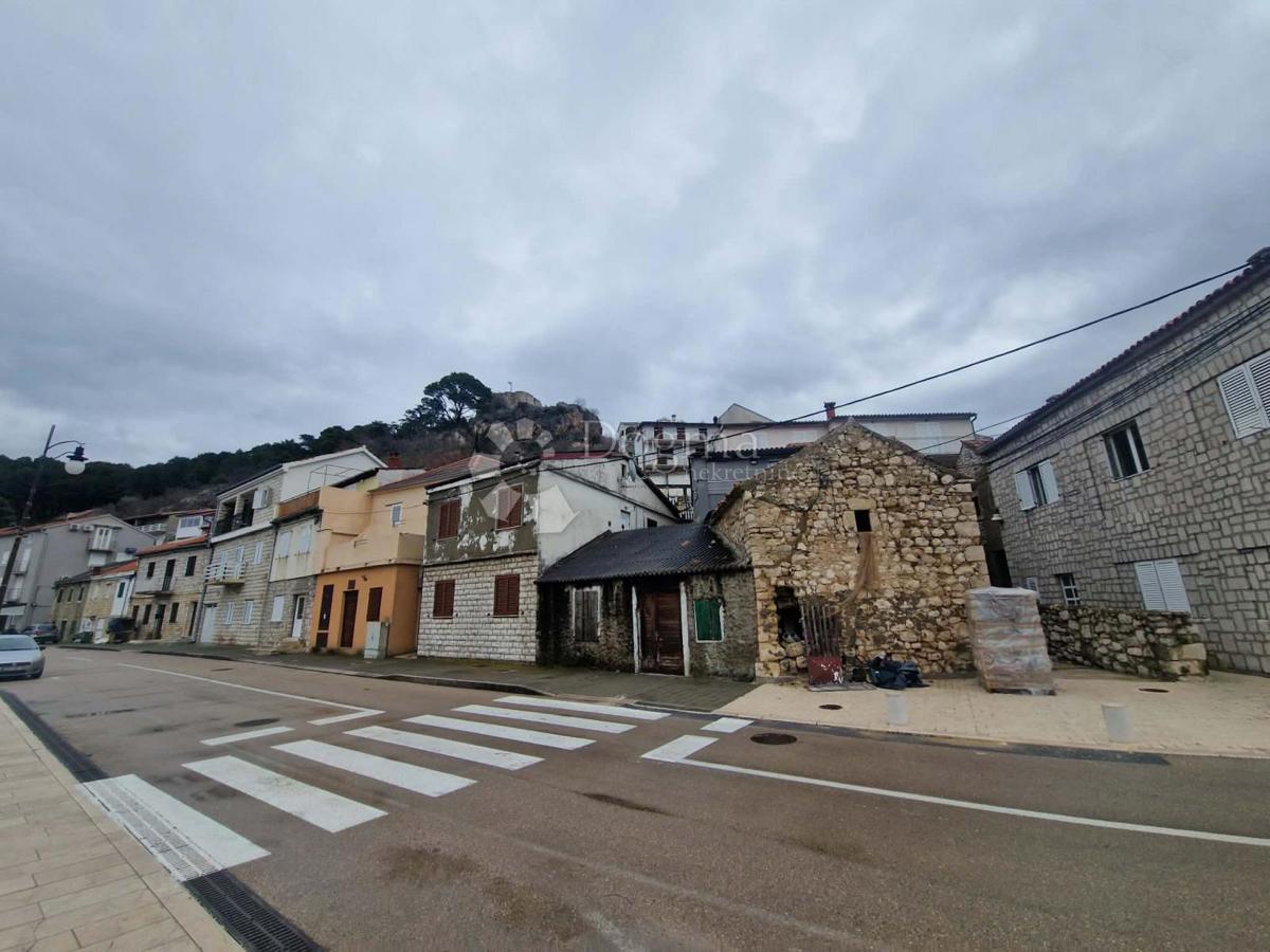 Zazidljivo zemljišče Novigrad, 2.376m2