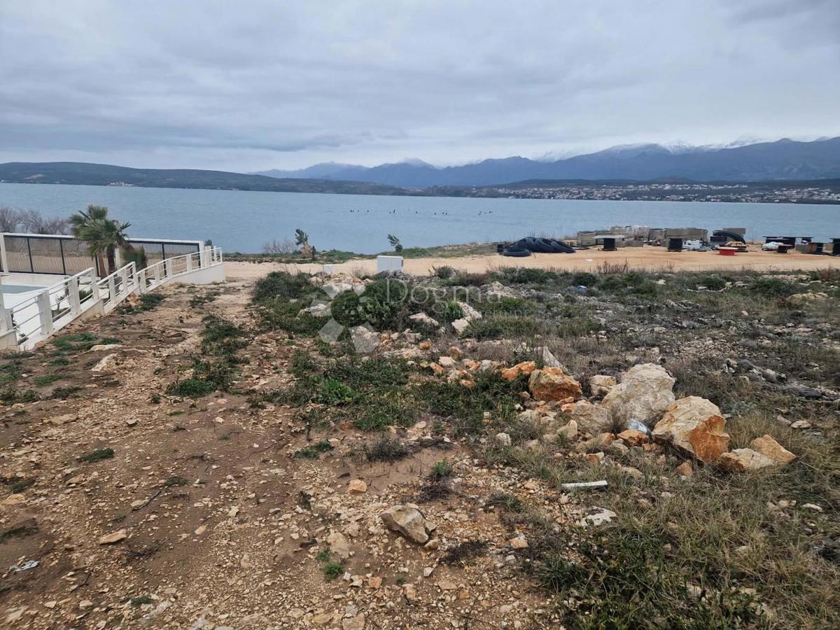 Zazidljivo zemljišče Novigrad, 2.376m2