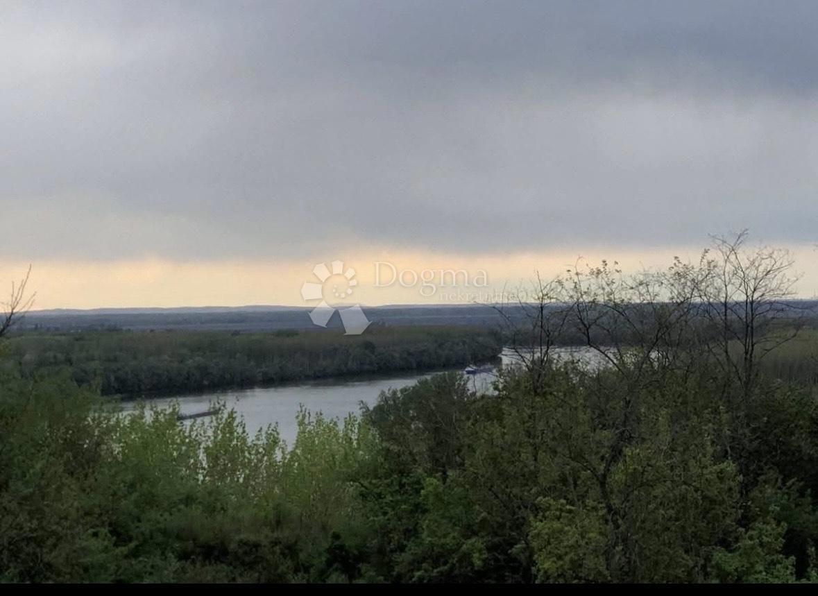 Hiša Dalj, Erdut, 264m2