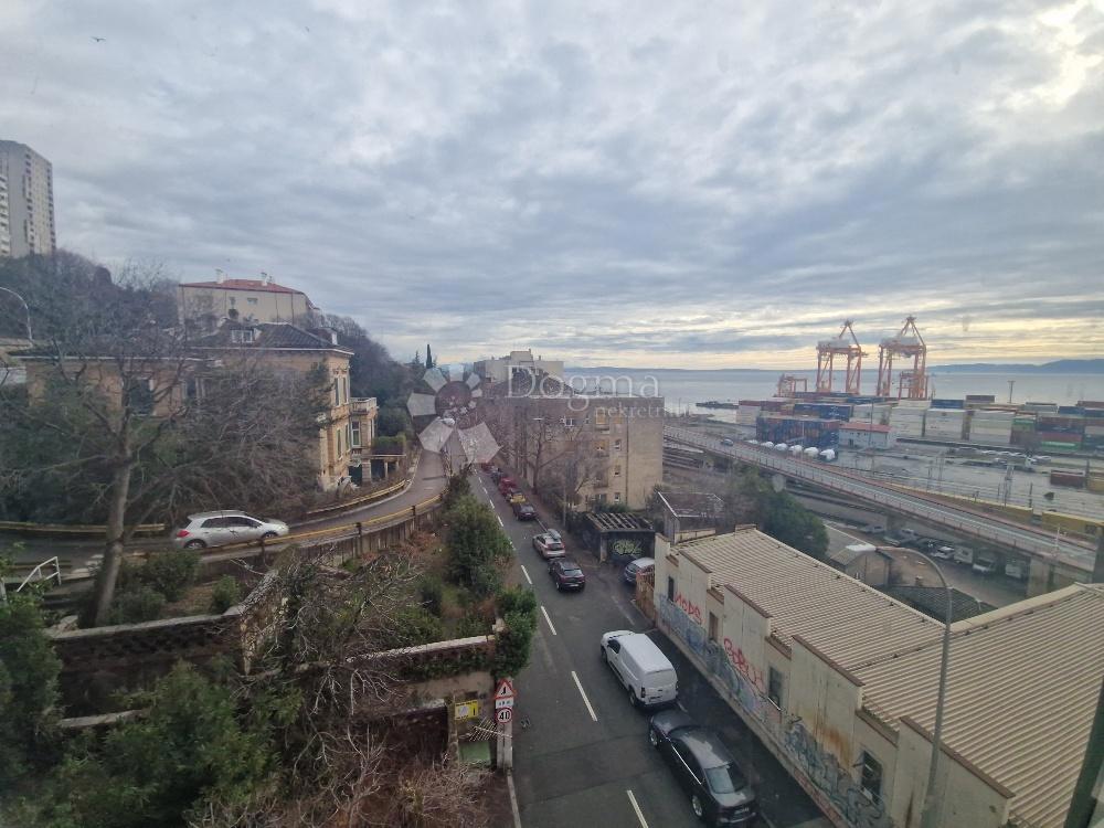 Stanovanje Pećine, Rijeka, 150m2