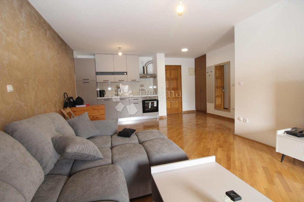 Stanovanje Umag, 76m2