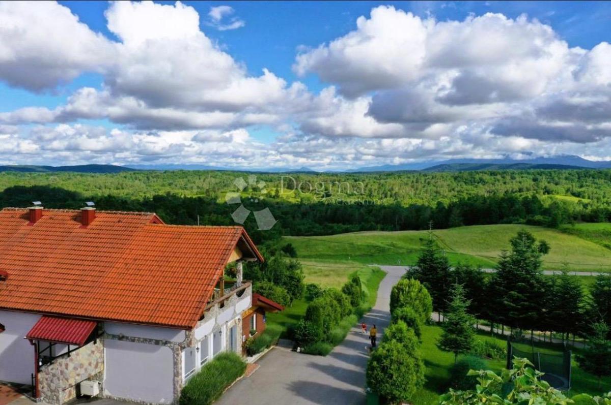 Hiša Lipovac, Rakovica, 350m2