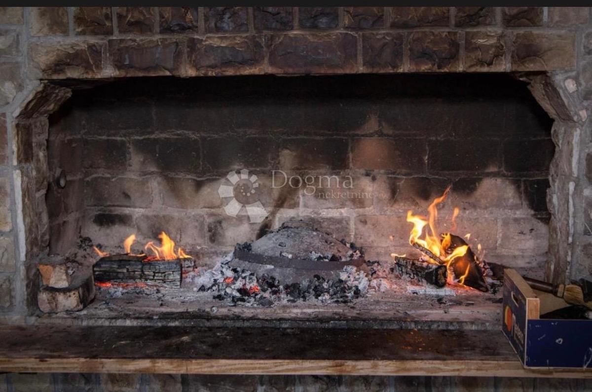 Hiša Lipovac, Rakovica, 350m2