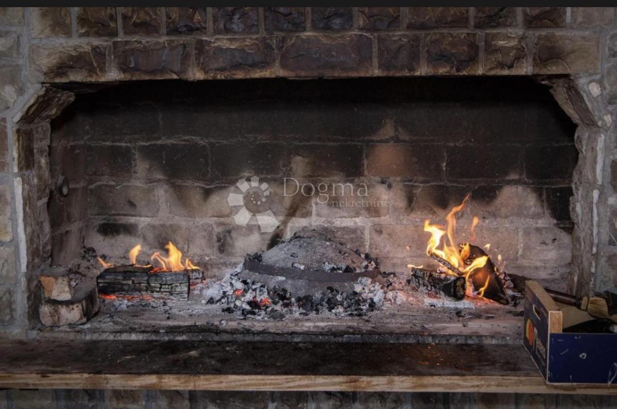 Hiša Lipovac, Rakovica, 350m2