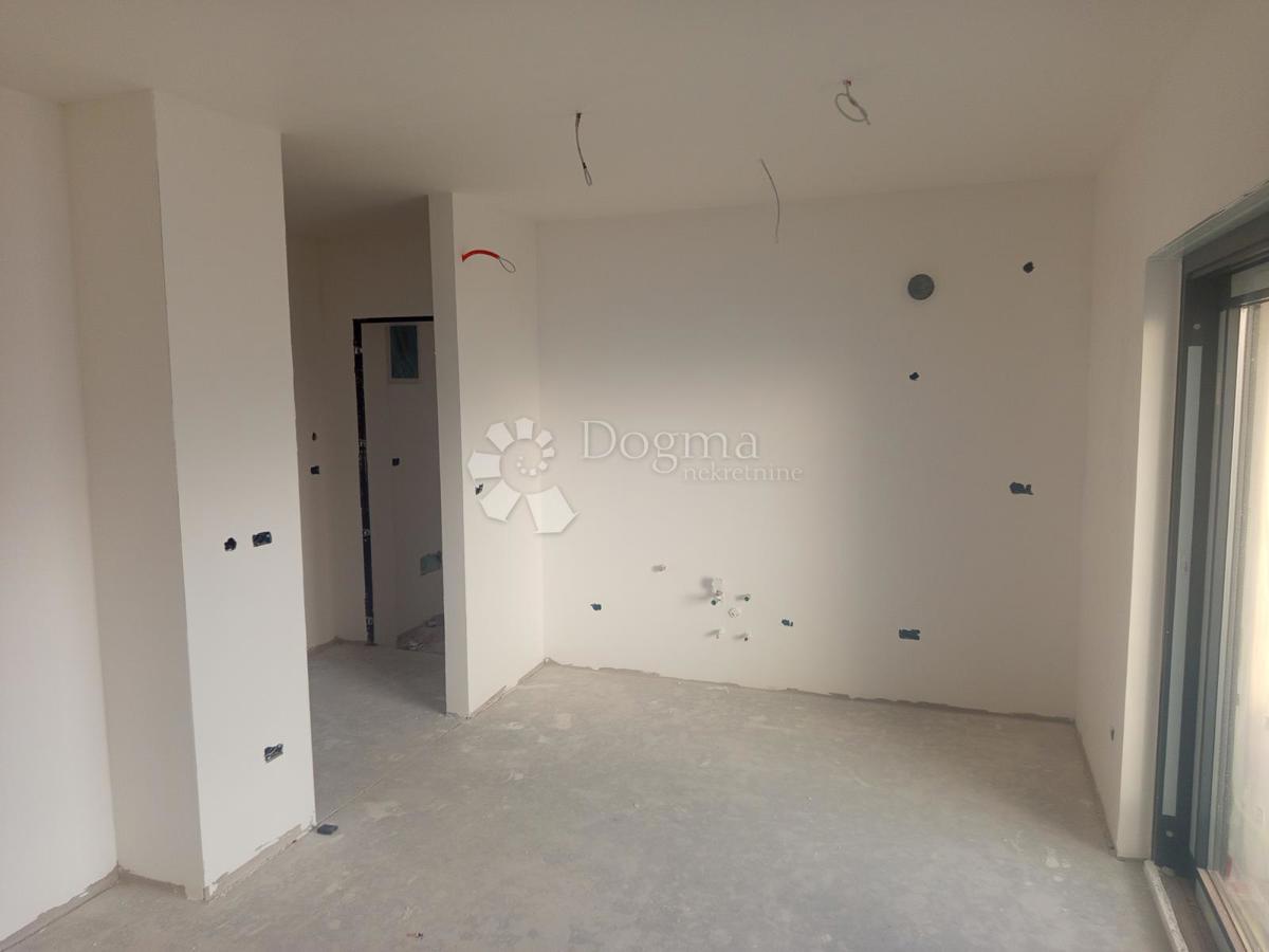 Stanovanje Valdebek, Pula, 93,66m2