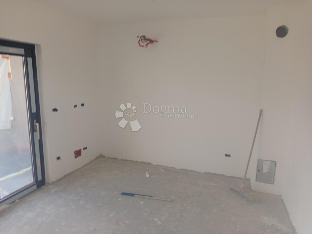 Stanovanje Valdebek, Pula, 93,66m2