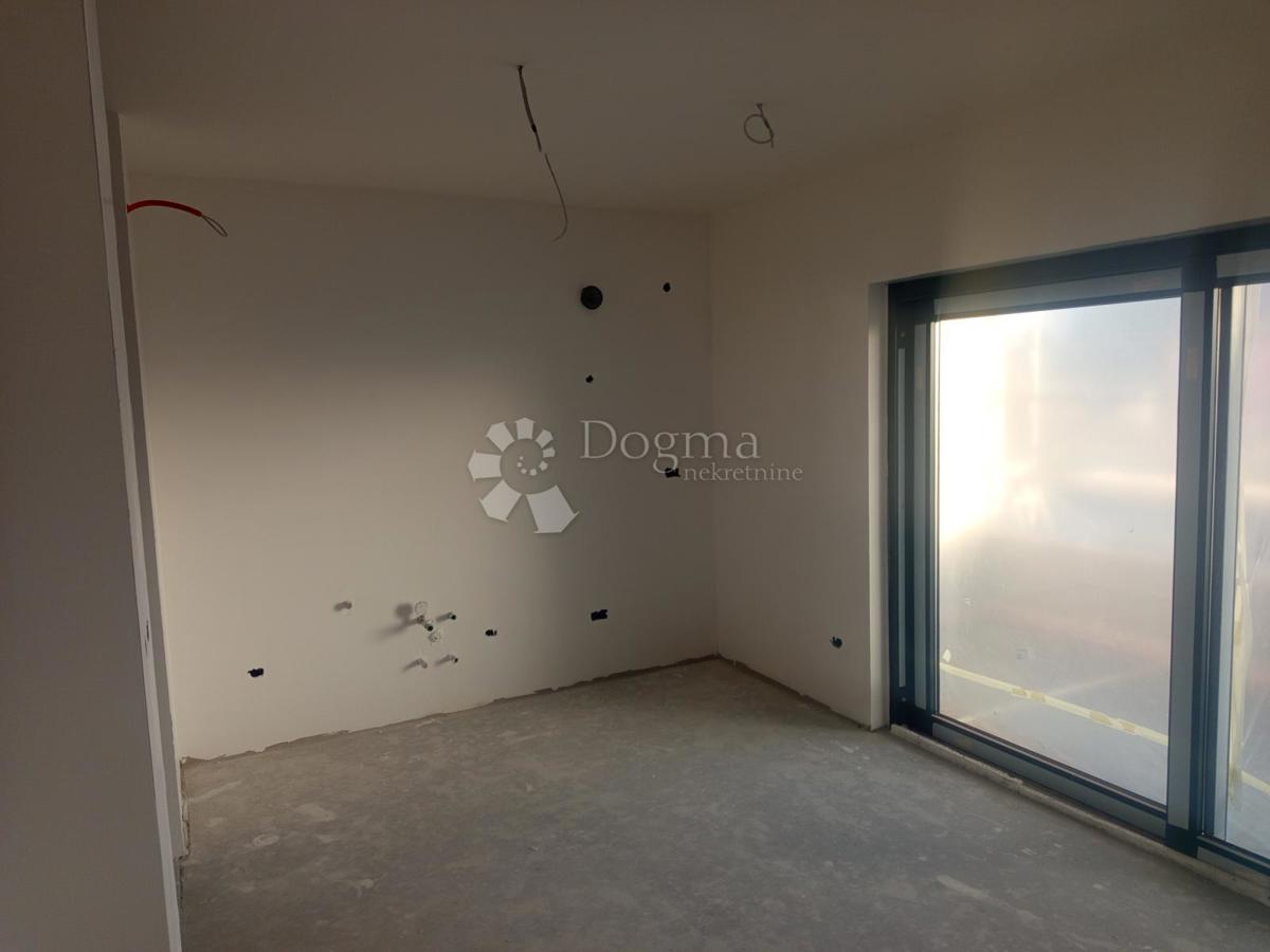 Stanovanje Valdebek, Pula, 93,66m2