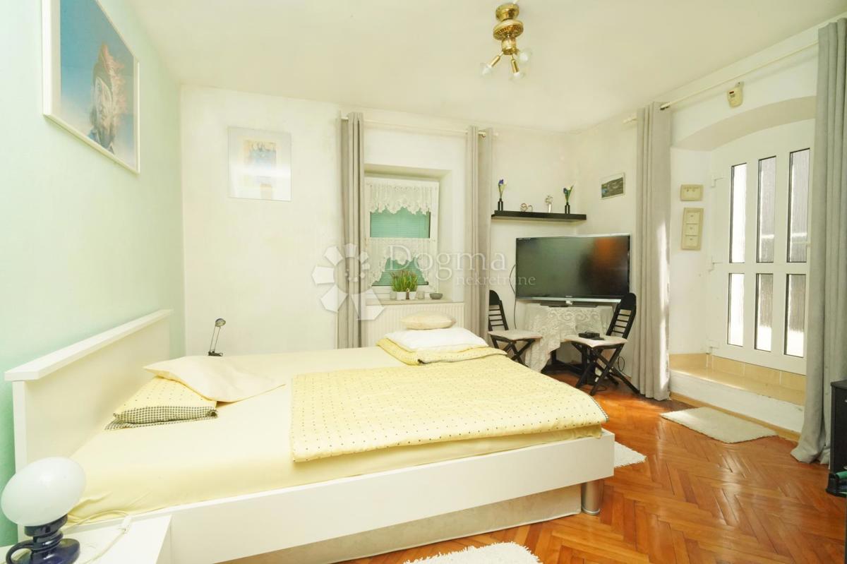 Hiša Tar, Tar-Vabriga, 300m2