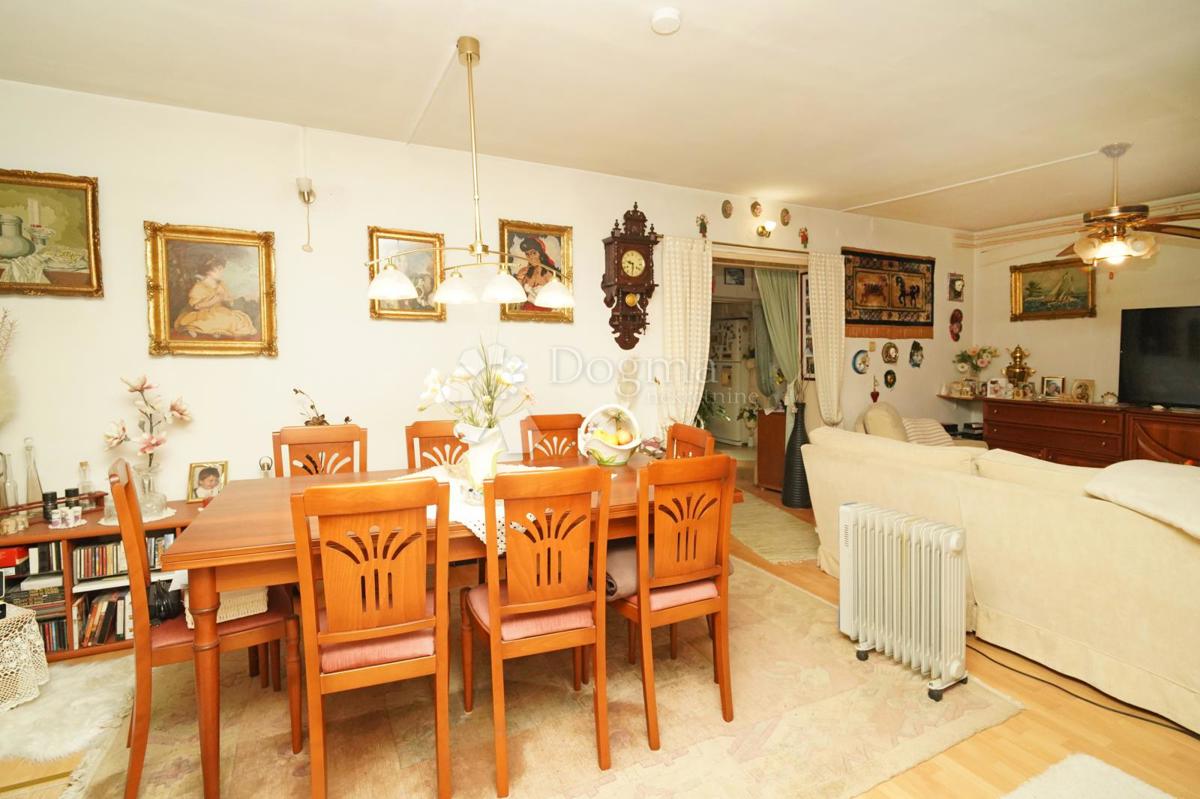 Hiša Tar, Tar-Vabriga, 300m2