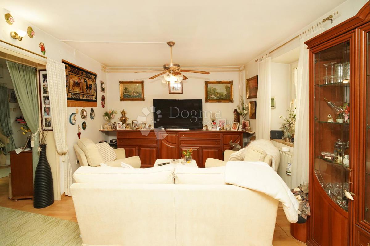 Hiša Tar, Tar-Vabriga, 300m2