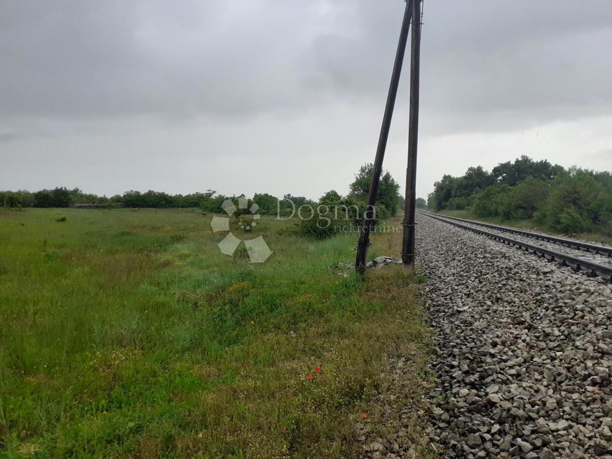 Zemljišče Vidulini, Žminj, 3.021m2