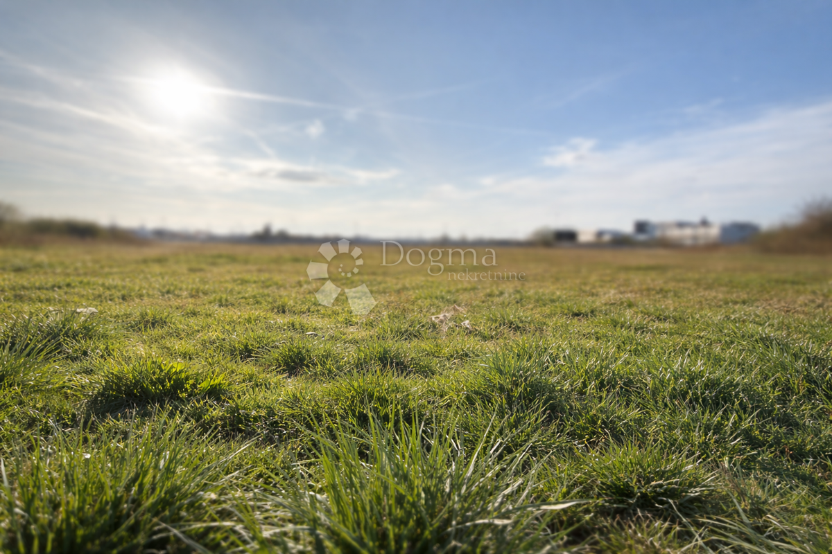 Zazidljivo zemljišče Lučko, Novi Zagreb - Zapad, 9,82m2