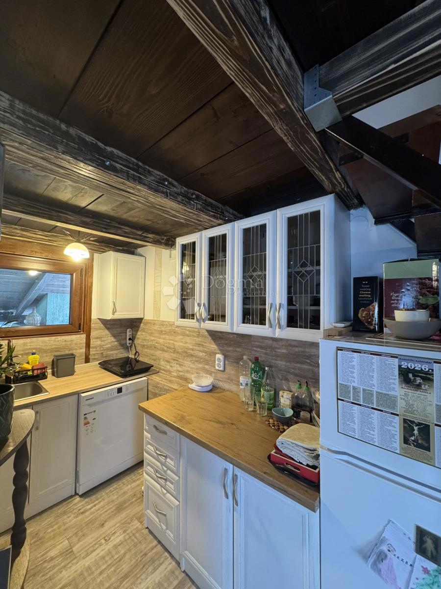 Hiša Kobasičari, Kapela, 124m2