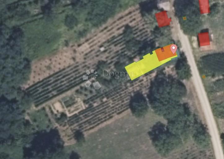 Hiša Kobasičari, Kapela, 124m2