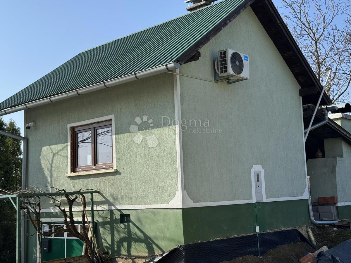 Hiša Kobasičari, Kapela, 124m2