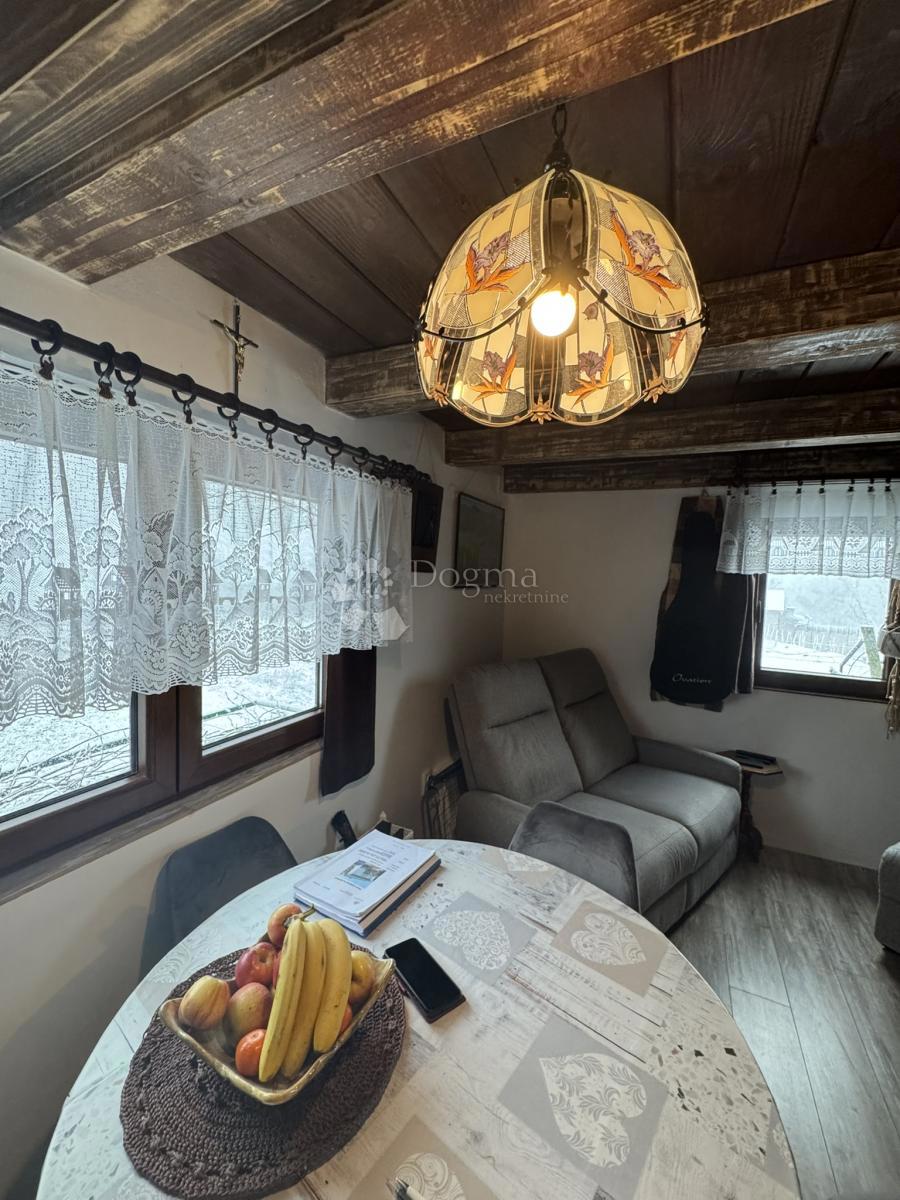 Hiša Kobasičari, Kapela, 124m2