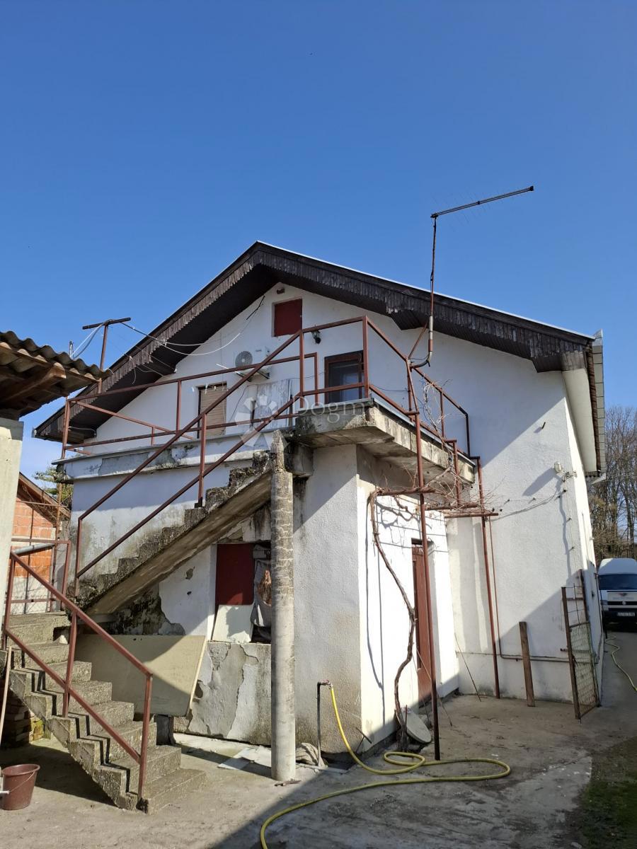 Hiša Bizovac, 226m2