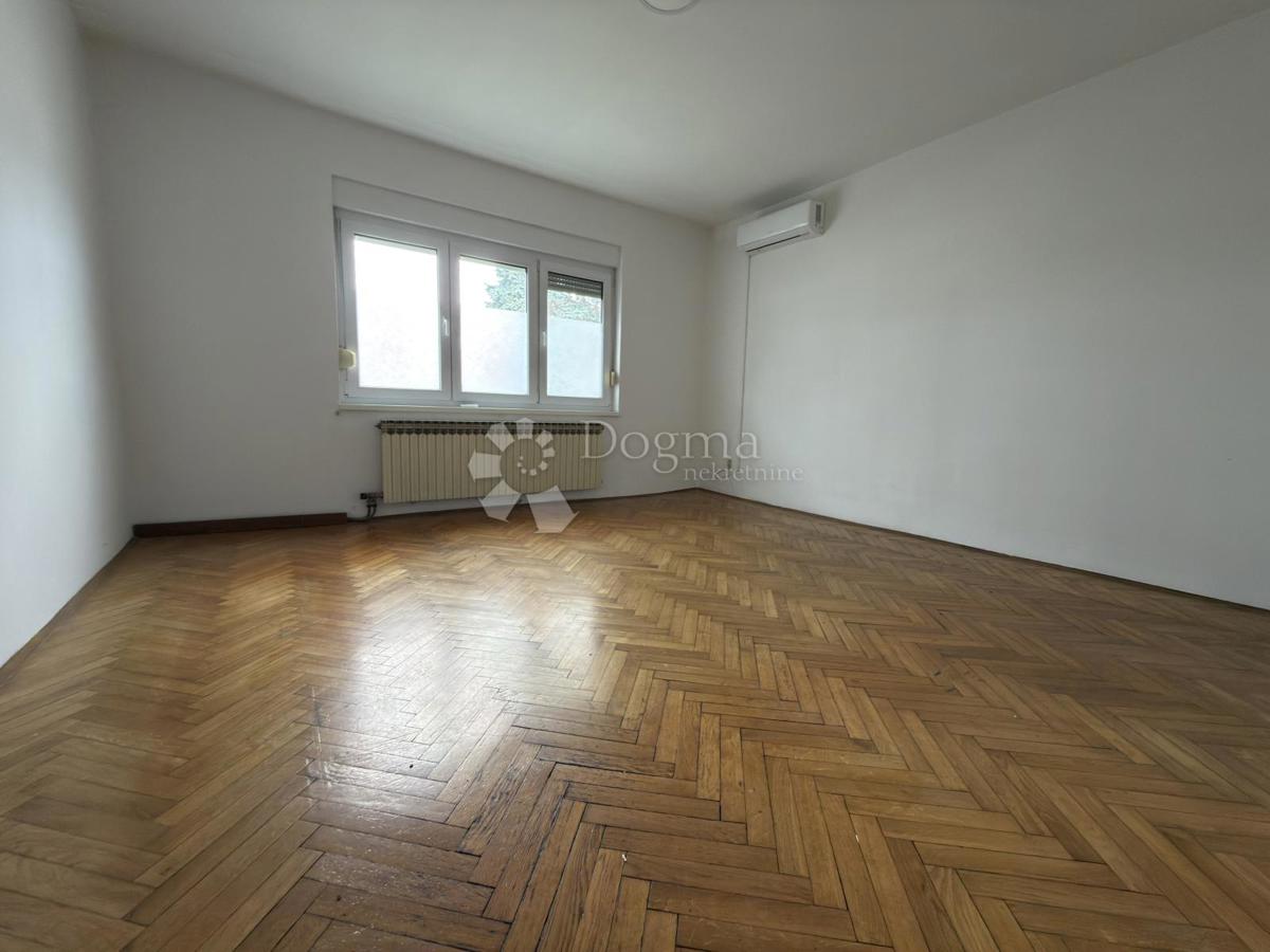 Hiša Belovar, Sesvete, 220m2