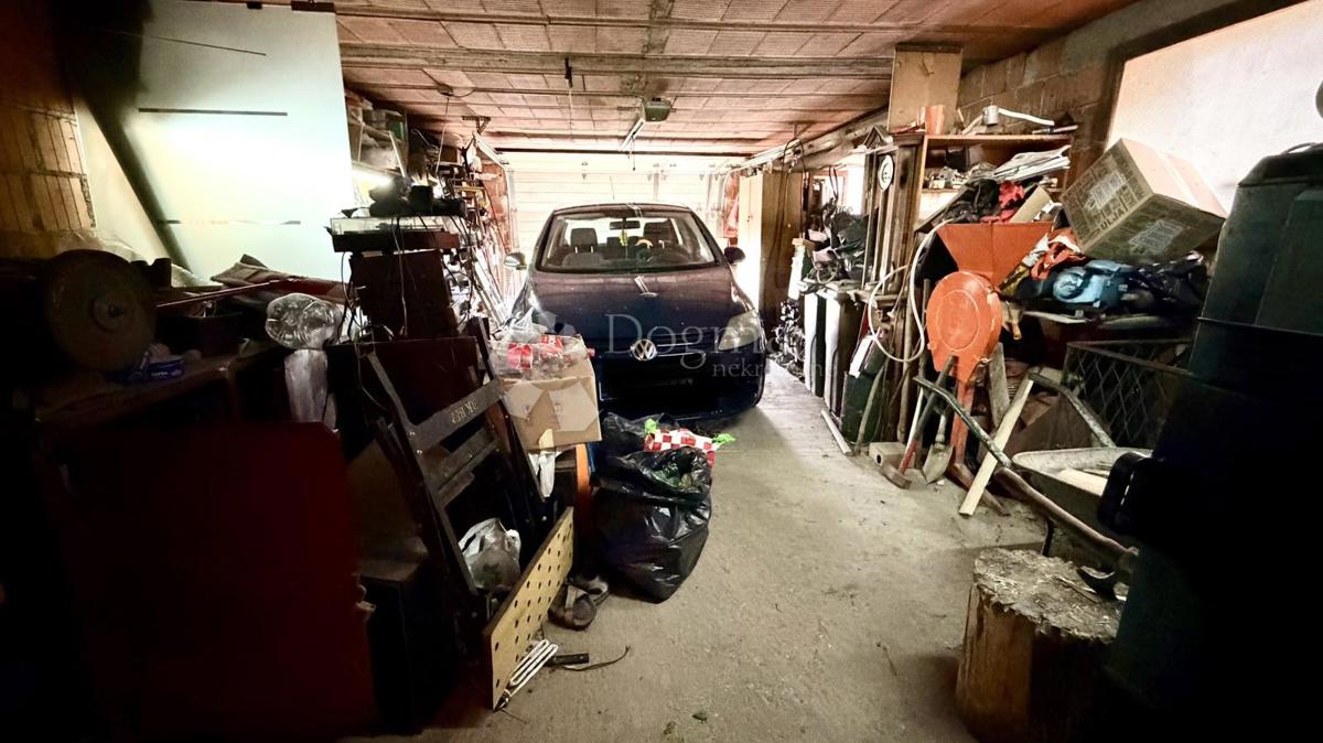 Hiša Petruševec, Peščenica - Žitnjak, 192m2