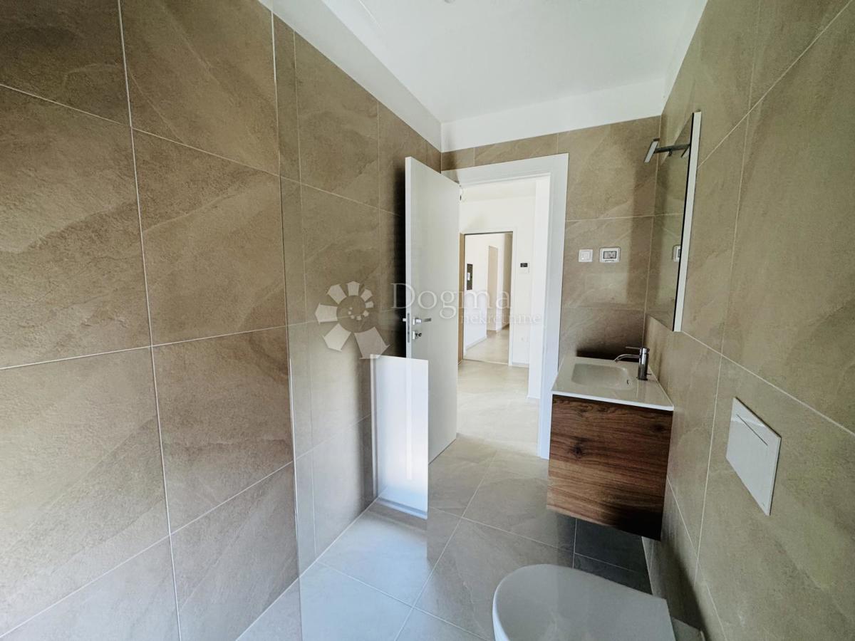 Stanovanje Novigrad, 134,99m2