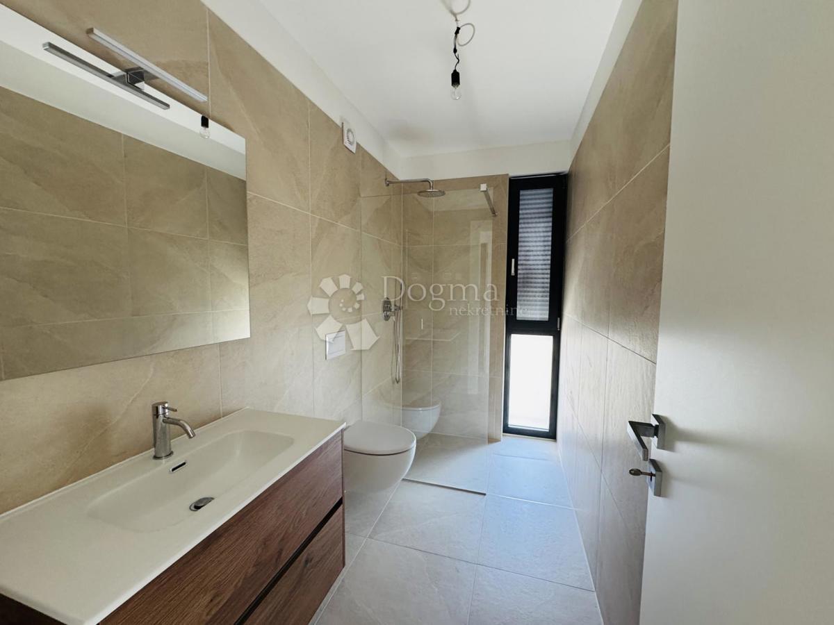 Stanovanje Novigrad, 134,99m2