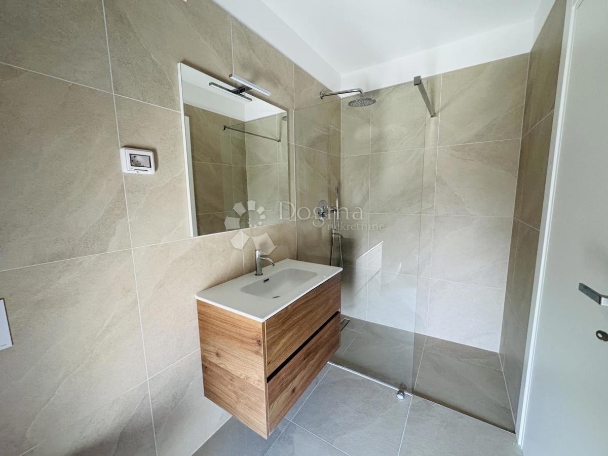 Stanovanje Novigrad, 134,99m2