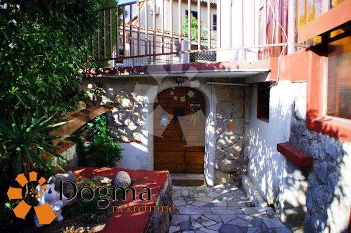 Hiša Matulji, 300m2