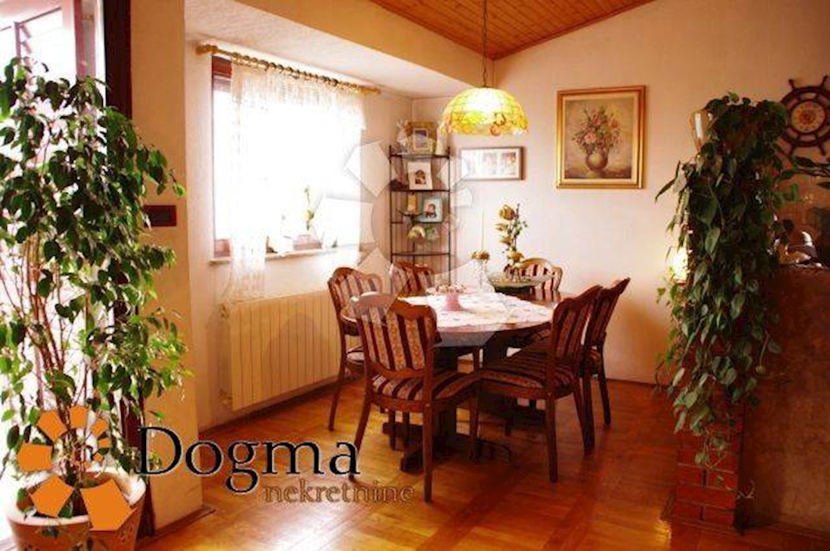 Hiša Matulji, 300m2