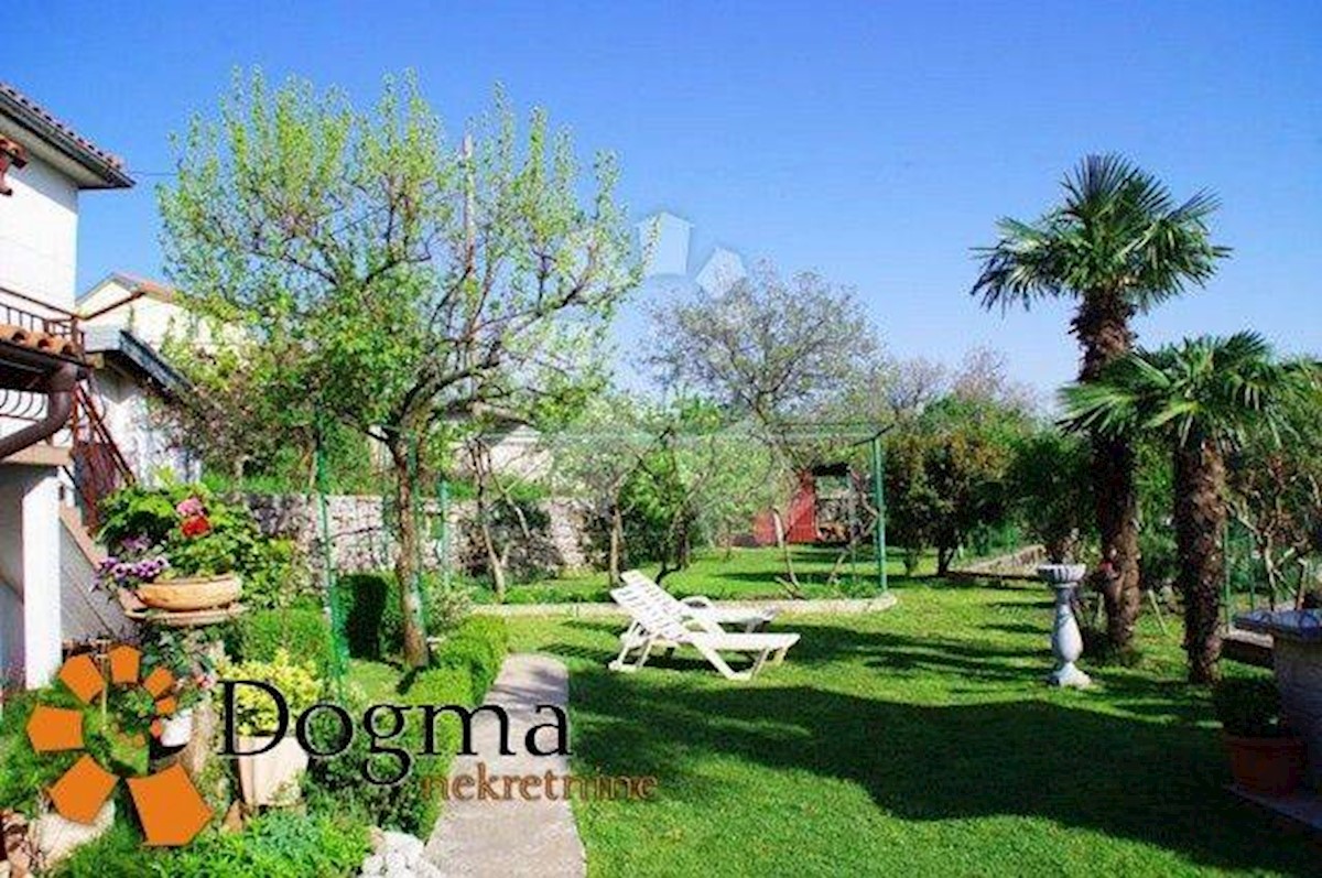 Hiša Matulji, 300m2