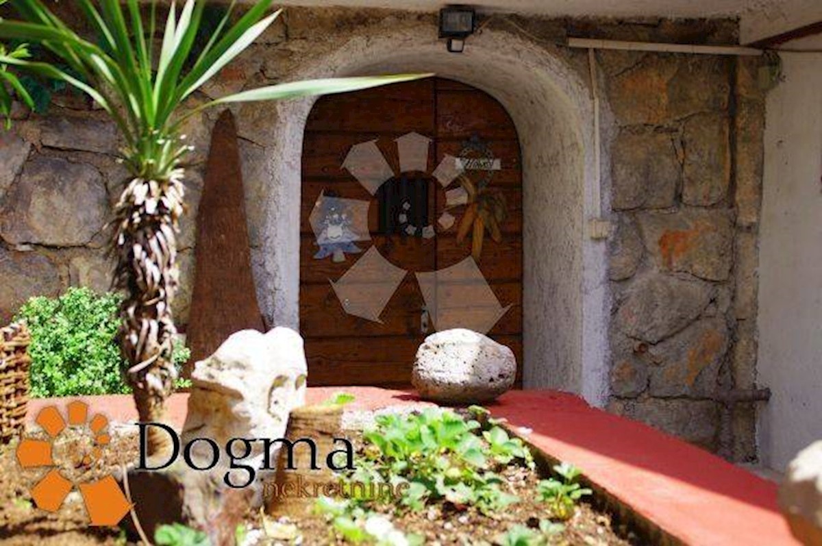 Hiša Matulji, 300m2