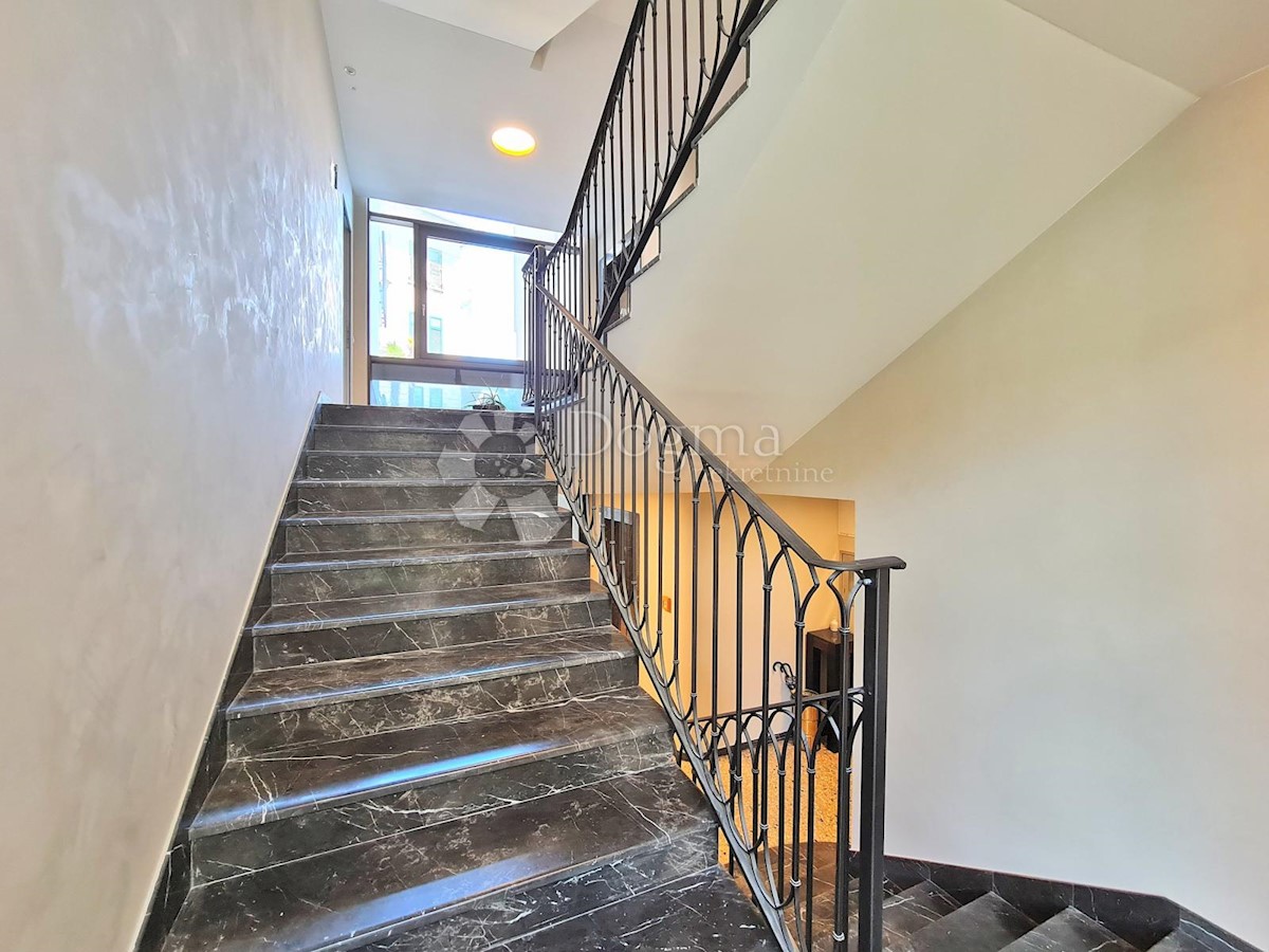 Stanovanje Opatija - Centar, Opatija, 120m2