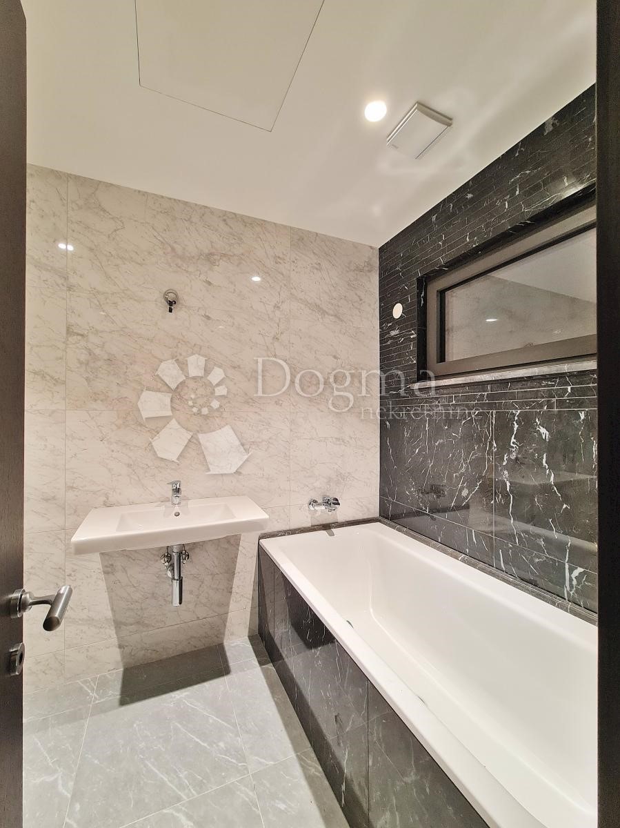 Stanovanje Opatija - Centar, Opatija, 120m2