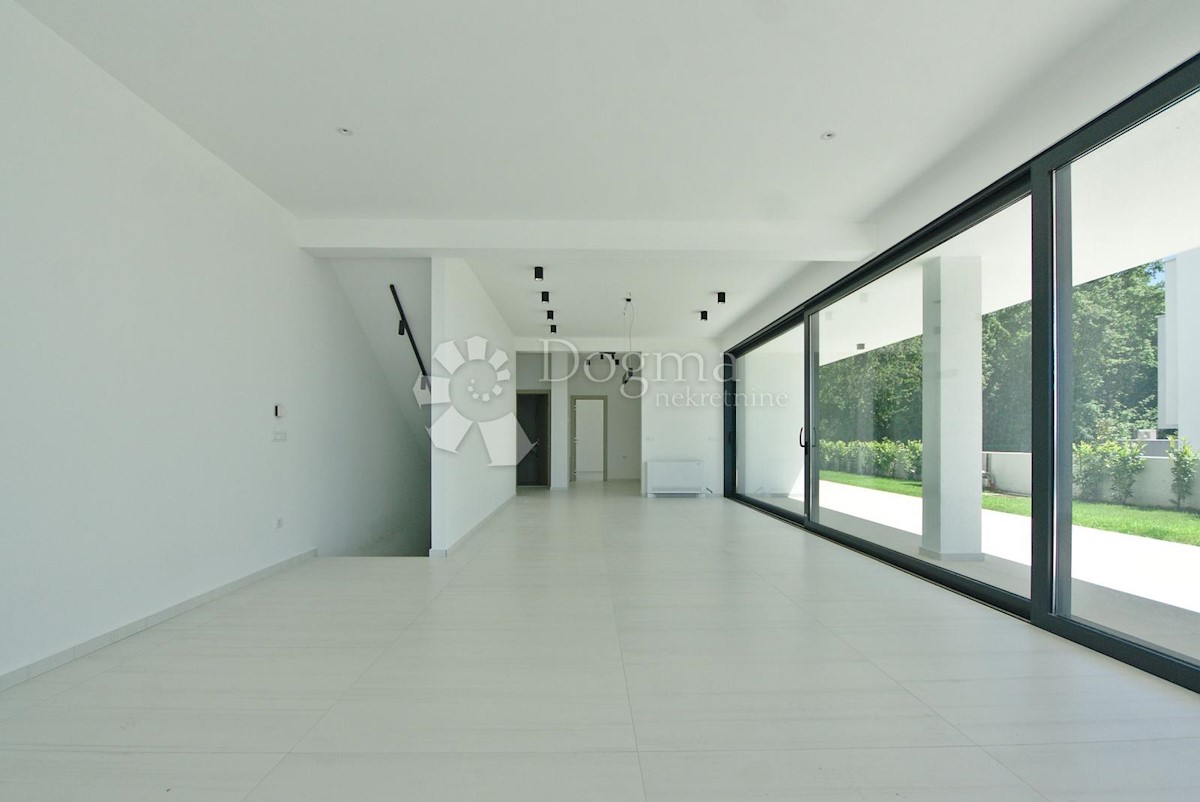 Hiša Veprinac, Opatija - Okolica, 281m2