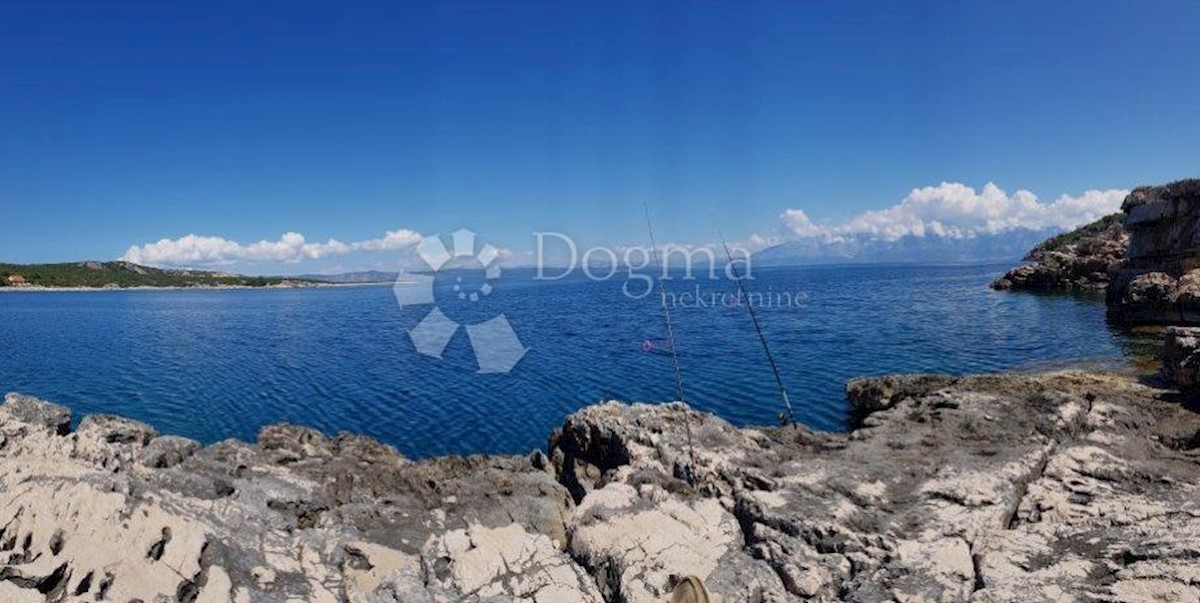Zemljišče Hvar, 850m2