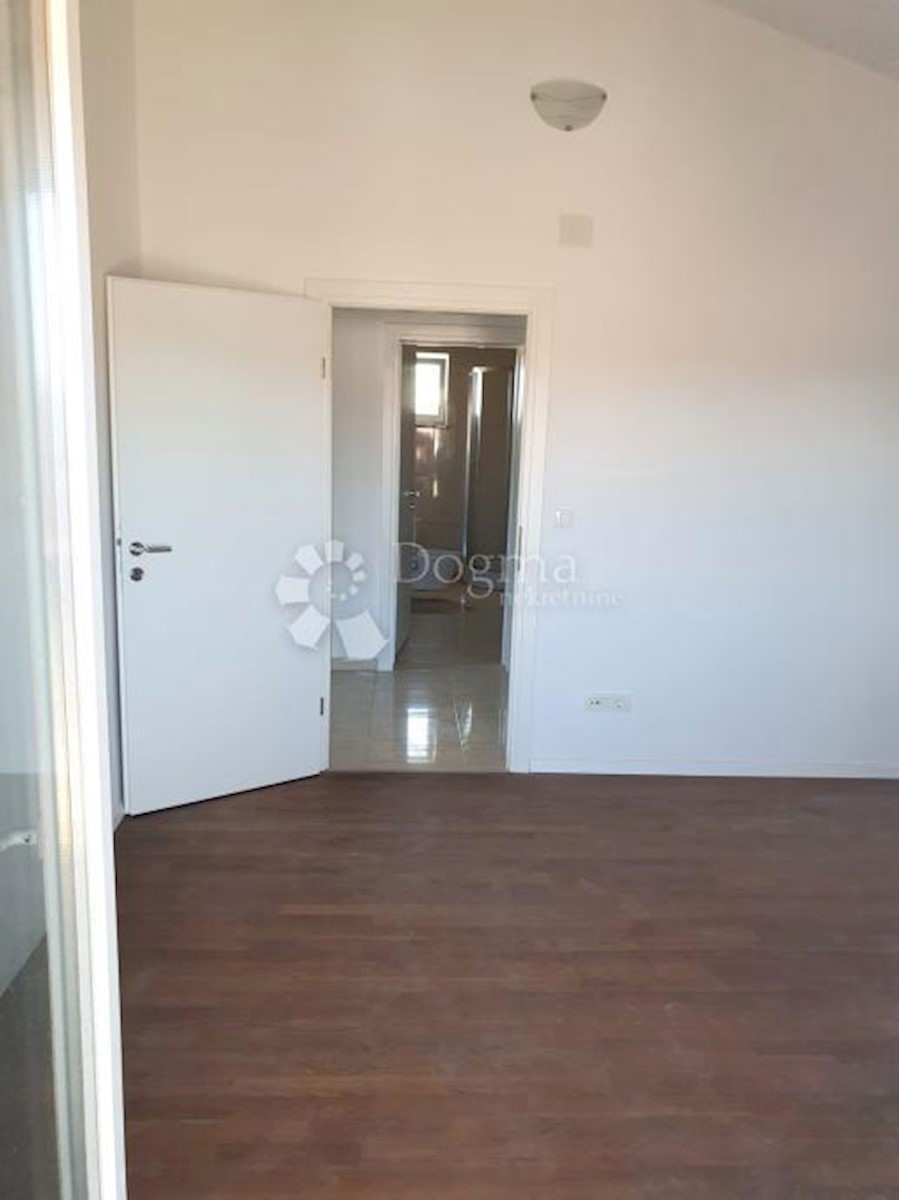 Apartma Malinska, Malinska-Dubašnica, 94m2