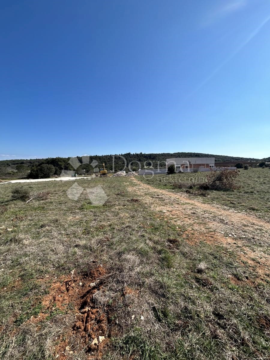 Zemljišče Premantura, Medulin, 1.501m2