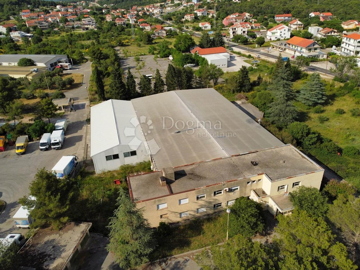 Poslovni prostor Bilice, Šibenik - Okolica, 2.200m2