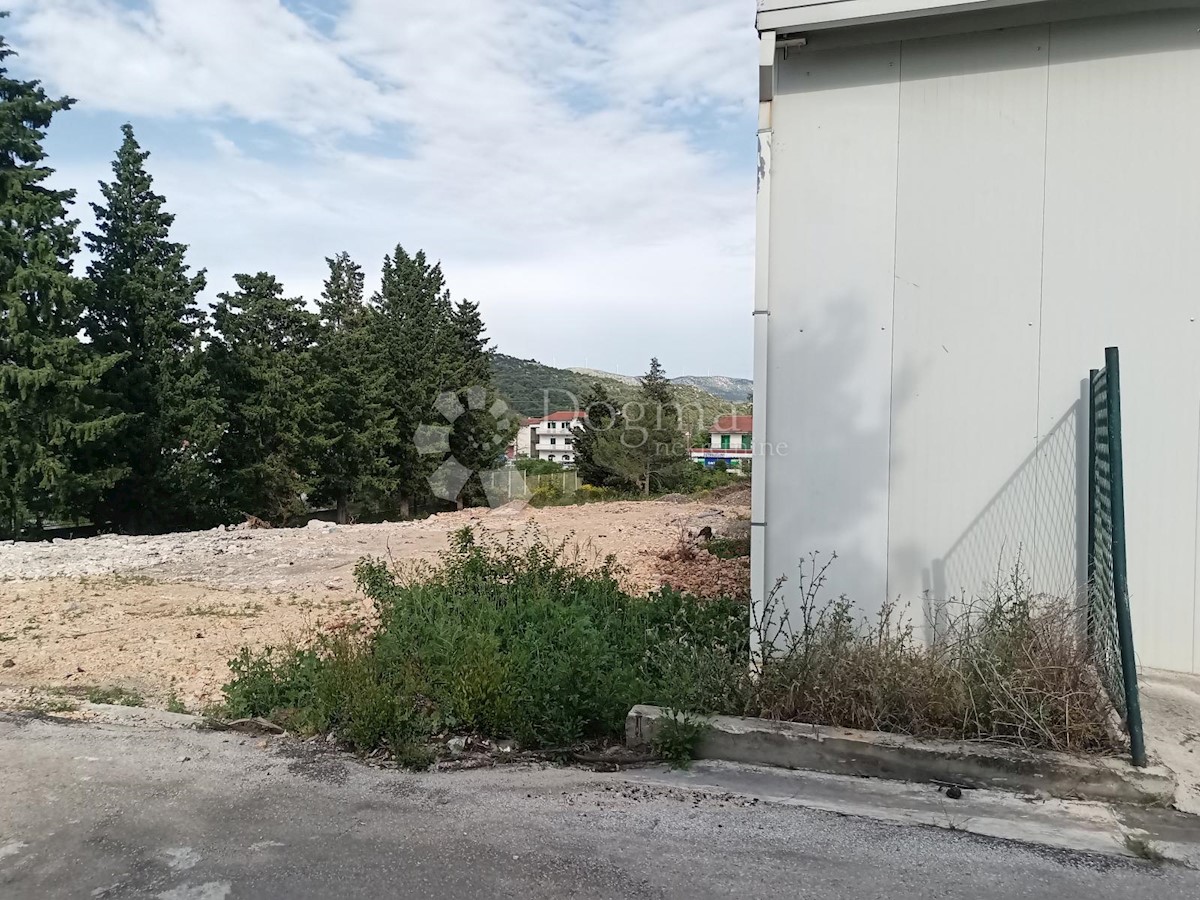 Poslovni prostor Bilice, Šibenik - Okolica, 2.200m2