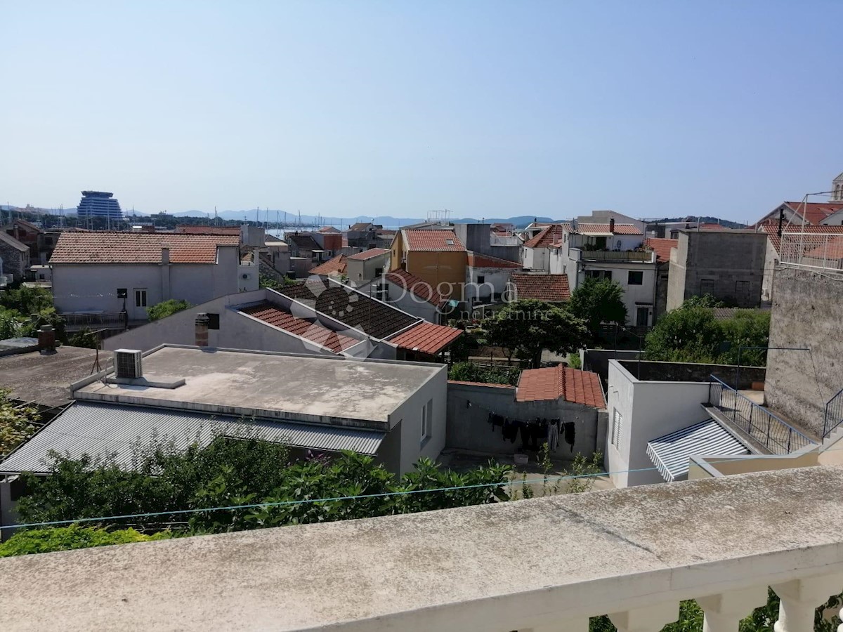 Hiša Vodice, 300m2