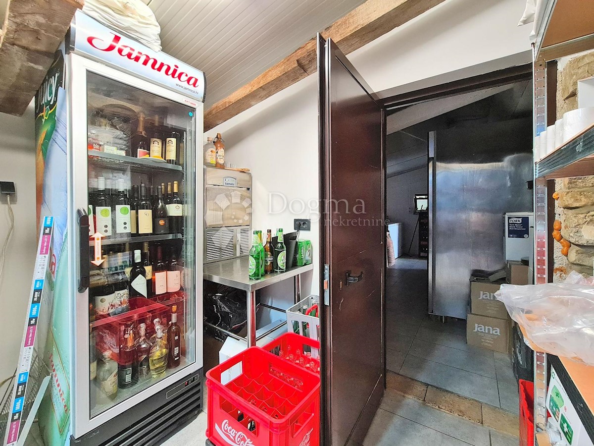 Hiša Hum, Buzet, 400m2