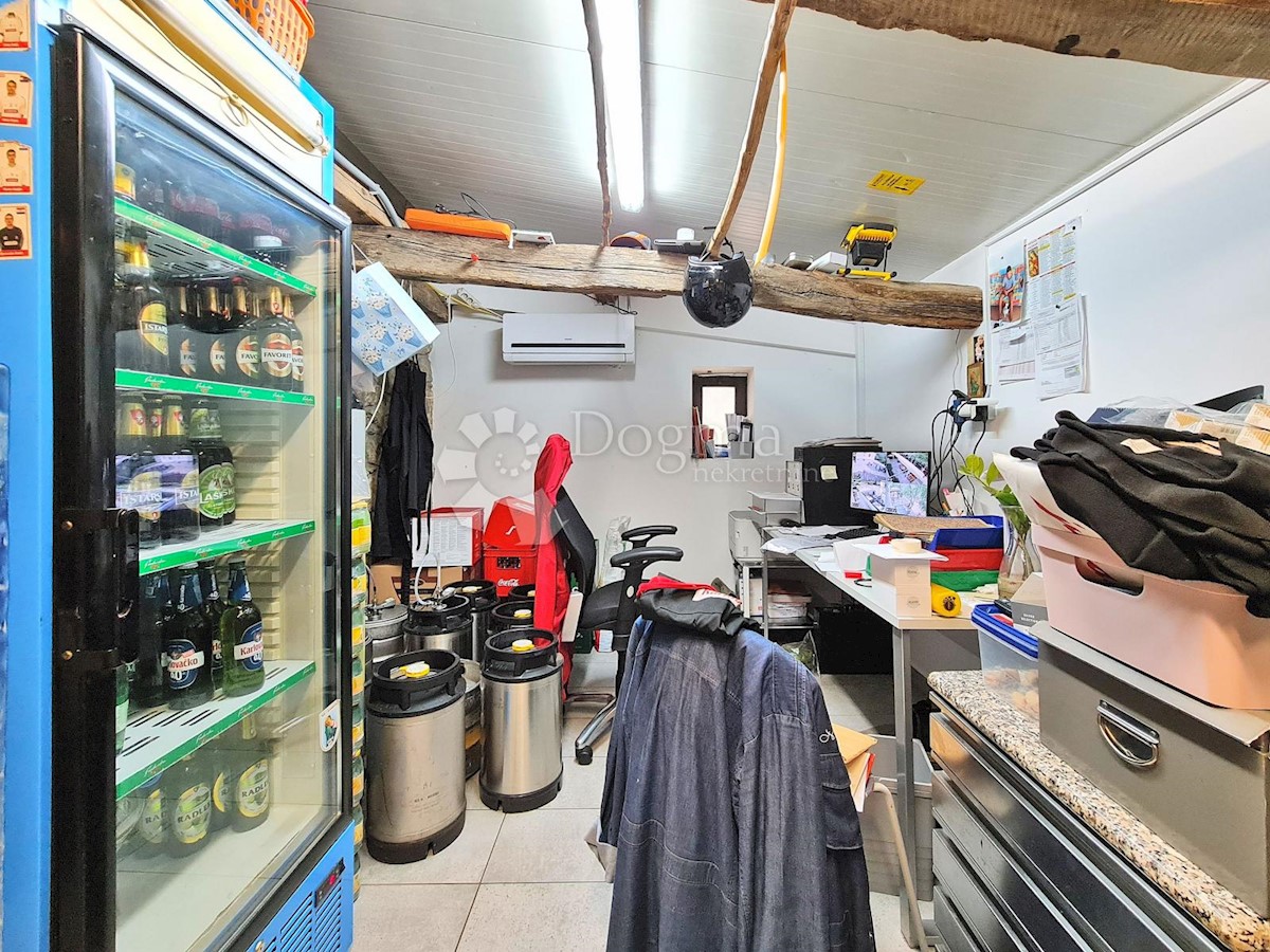 Hiša Hum, Buzet, 400m2
