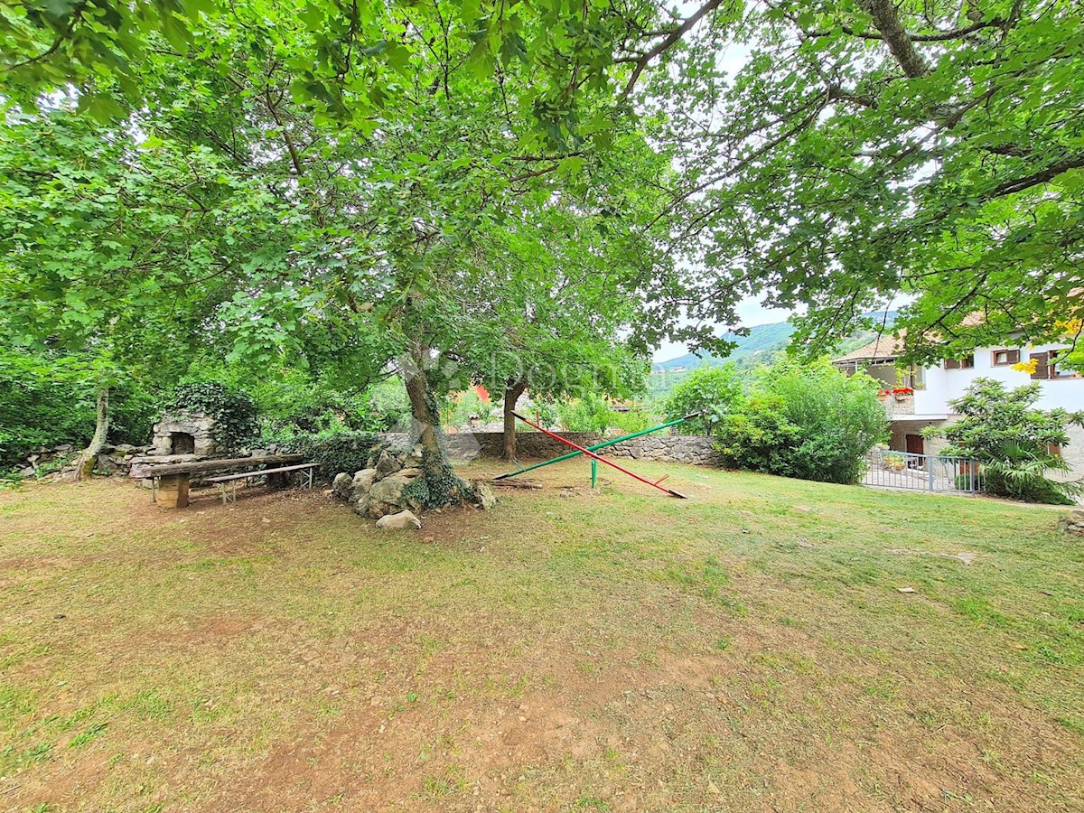 Hiša Hum, Buzet, 400m2