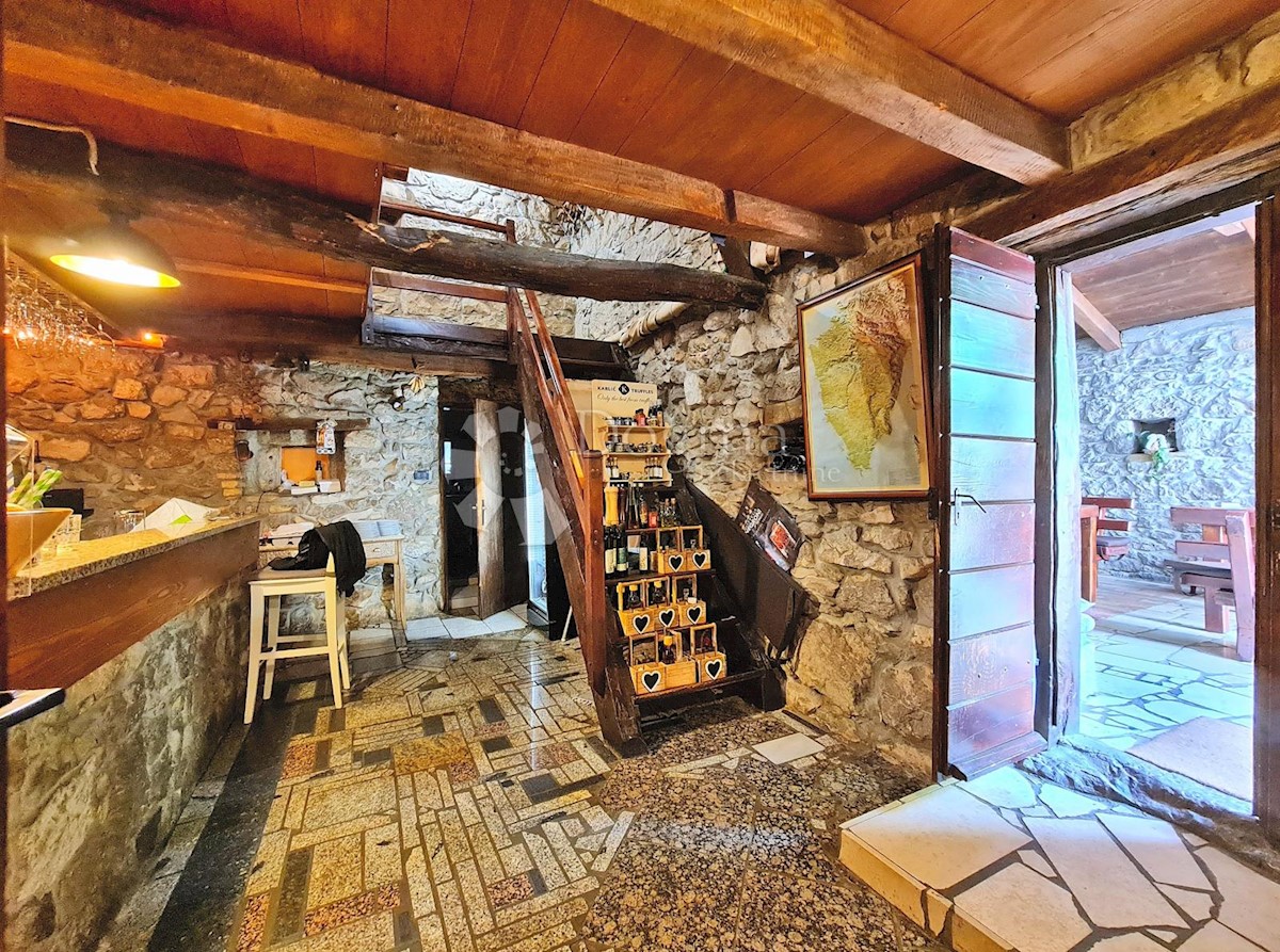 Hiša Hum, Buzet, 400m2