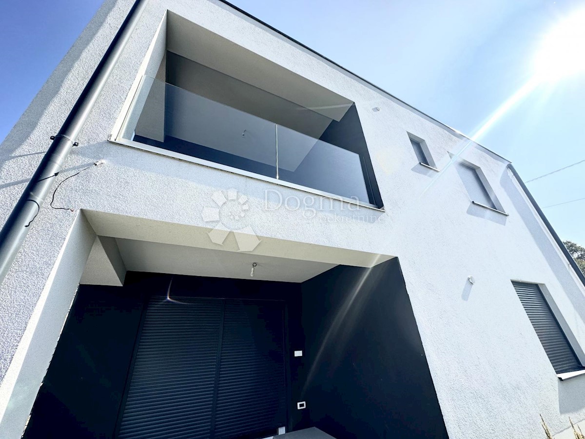 Hiša Grižane-Belgrad, Vinodolska Općina, 180m2