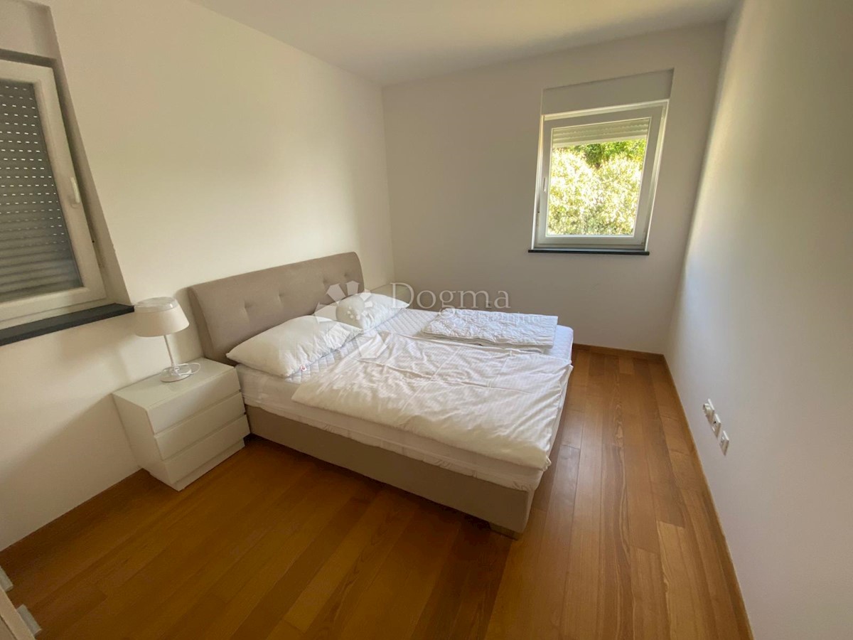 Stanovanje Ičići, Opatija - Okolica, 130,30m2