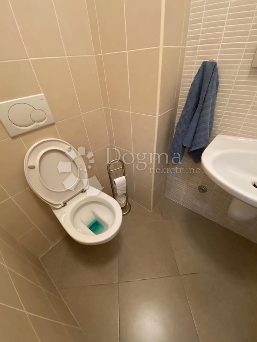 Stanovanje Ičići, Opatija - Okolica, 130,30m2