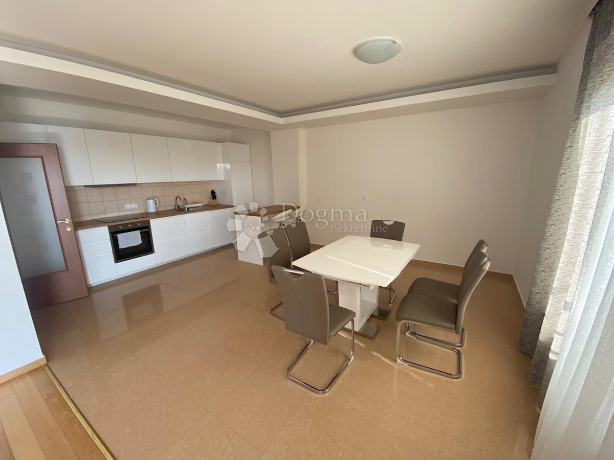 Stanovanje Ičići, Opatija - Okolica, 130,30m2