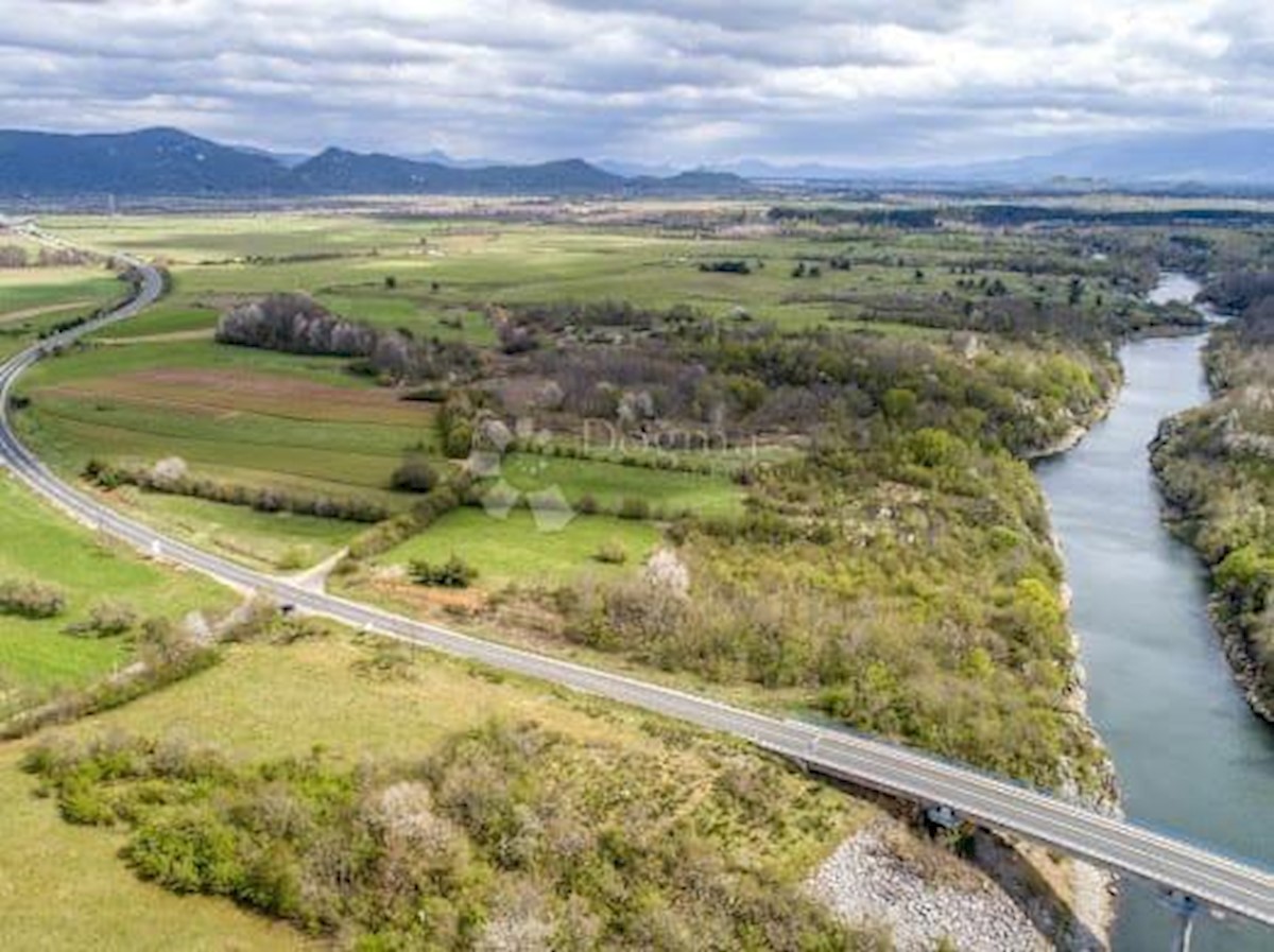 Zemljišče Centar, Gospić, 15.000m2