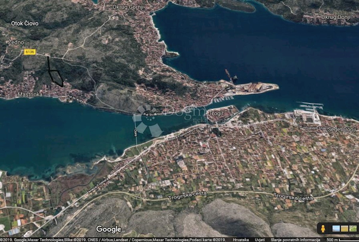 Zemljišče Čiovo, Trogir, 25.545m2