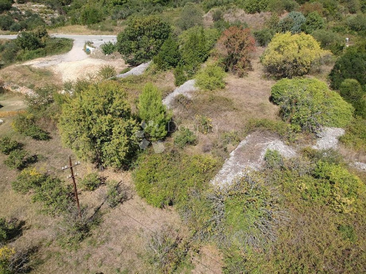 Zemljišče Podaca, Gradac, 4.876m2